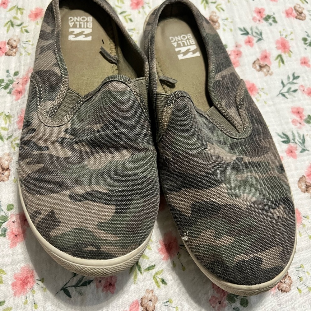 Billabong Camouflage Slip-On Shoes - Picture 6 of 6